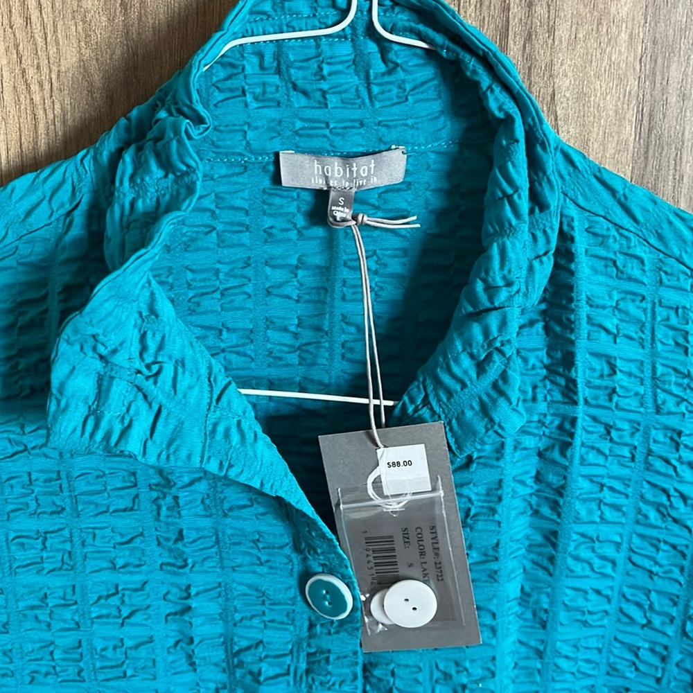 Habitat Shirt, NWT, Size Small, Fits Medium